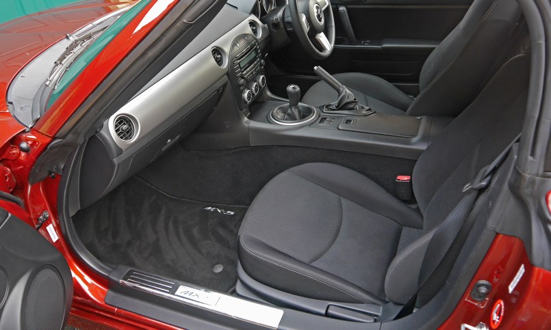 Mazda MX5 Interior